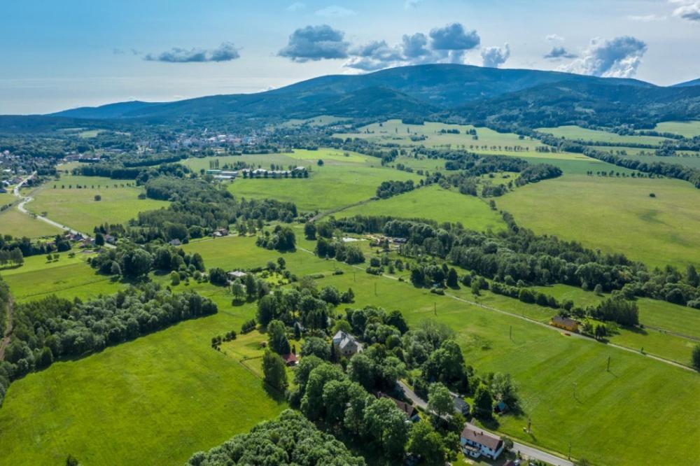 Ubytovani Na Namesti Nove Mesto pod Smrkem Exteriör bild