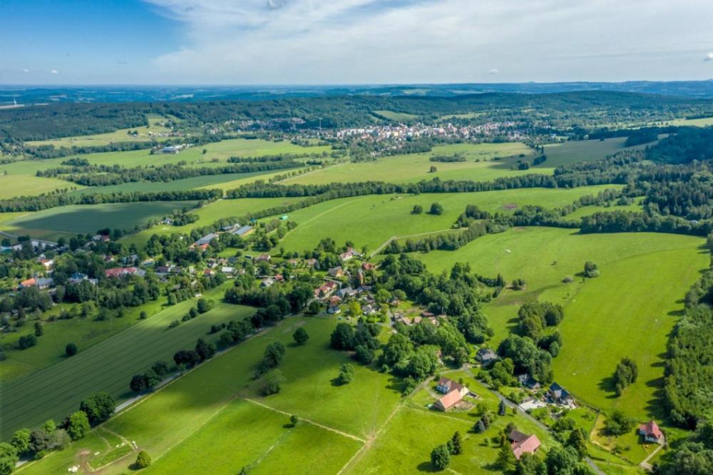 Ubytovani Na Namesti Nove Mesto pod Smrkem Exteriör bild
